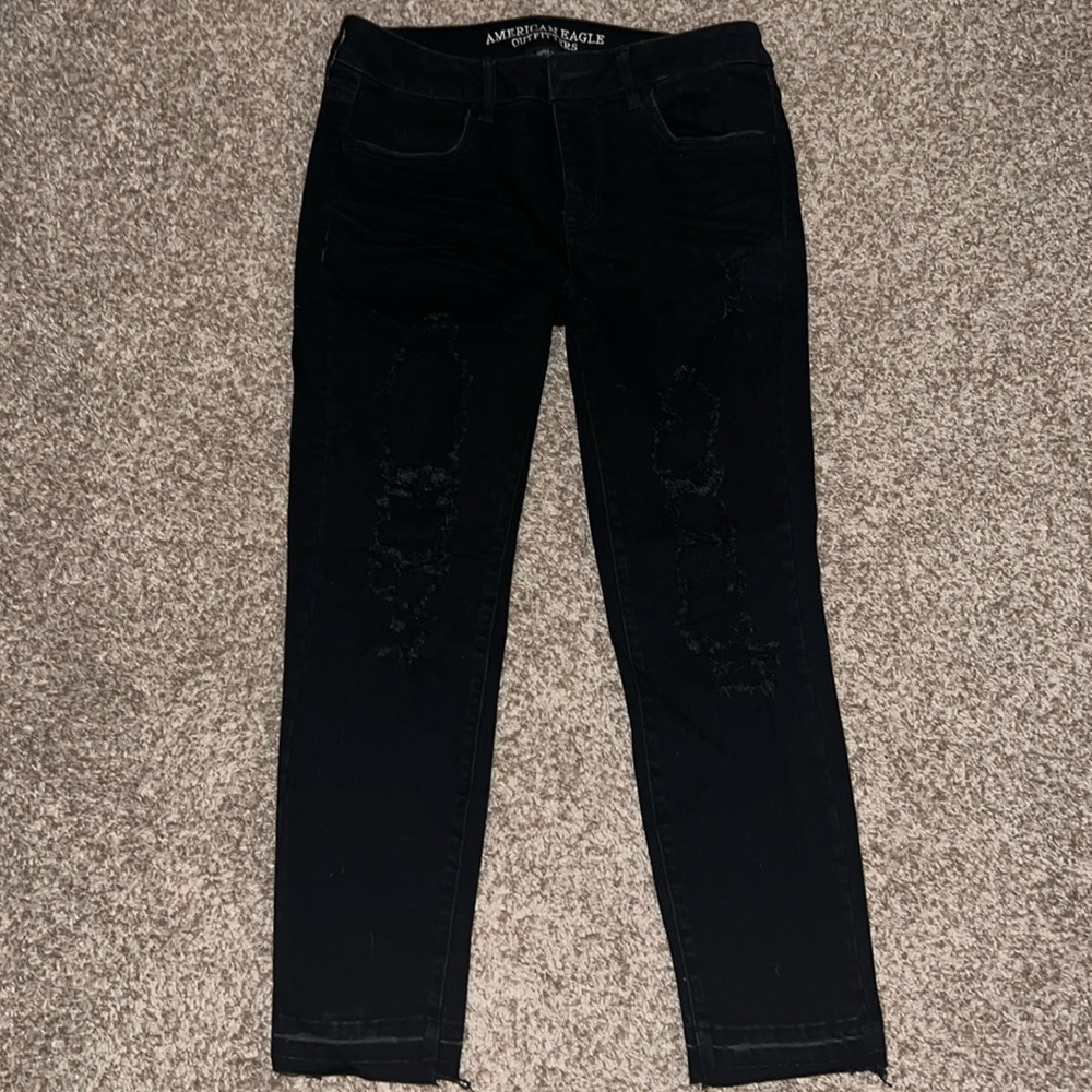 NWOT - American Eagle Outfitters distressed black jeggings, women’s size 10
